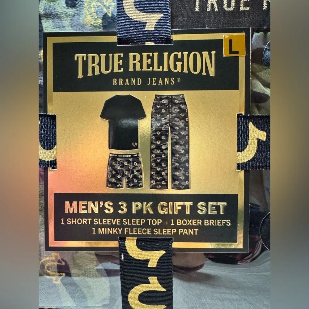 True Religion Men's Camouflage Sleepwear Set